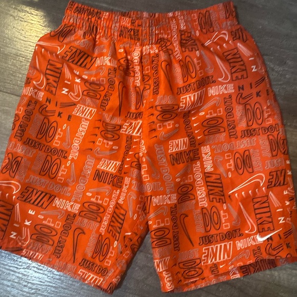 Nike Swim 
Big Kids' (Boys') 8 Volley Shorts - Picture 1 of 2
